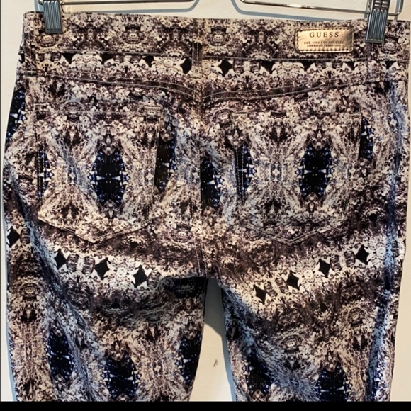 Guess | Brittney legging diamond pattern jeans - Picture 2 of 2